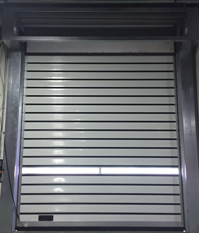 硬質快速卷簾門