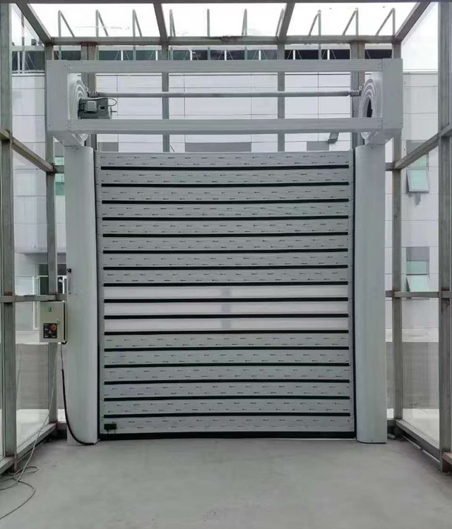 保溫硬質(zhì)碳鋼快速卷簾門
